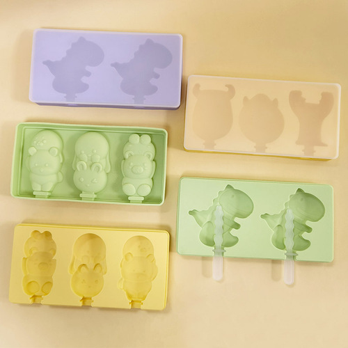 Sanxin Cartoon Snowman Ice Cream Silicone Mold: Homemade Popsicle Maker with Lid, Perfect for Making Ice Cream Cones, Pops, and Dessert Sticks