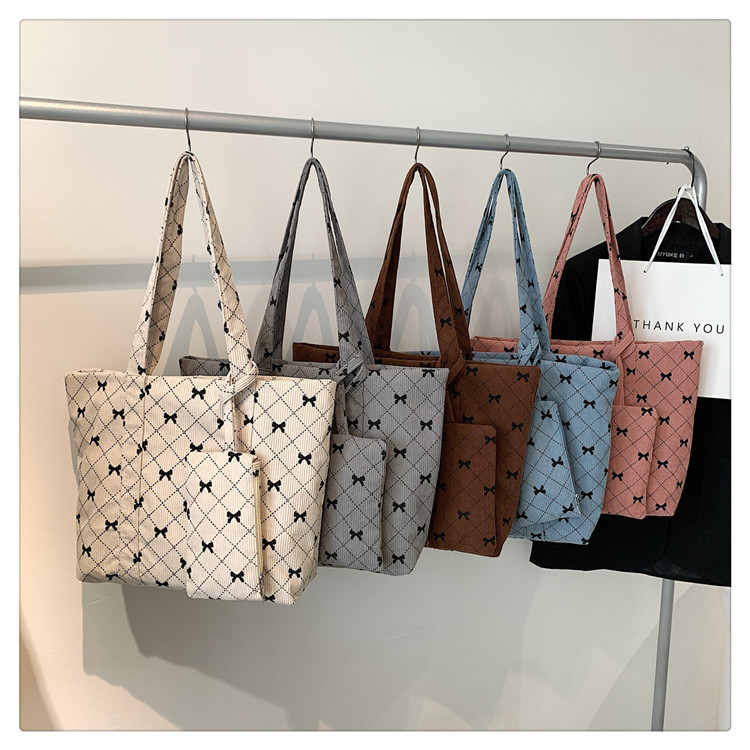 Frau Groß Cord Linge Bogenknoten Süß Klassischer Stil Quadrat Reißverschluss Taschen-Sets Tragetasche display picture 17