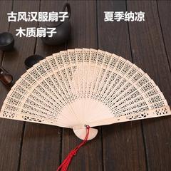 竹扇子、古代風漢服COS、白檀竹中空扇子、彫刻された妖精のようなデザイン、親友旅行写真撮影、夏の涼感木製扇子