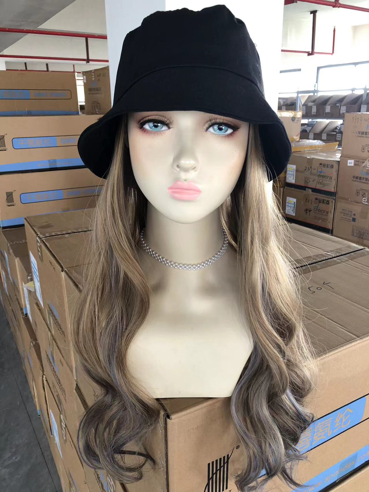 Peluca de sombrero de pescador peluca femenina hebilla interior de media longitud Peluca de pelo recto desmontable Peluca de sombrero Peluca de clavícula al por mayor