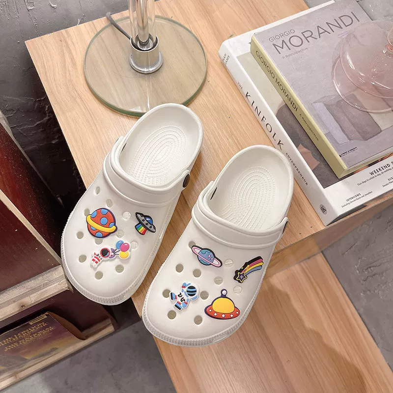 Non-slip fresh slippers, 2023 collection