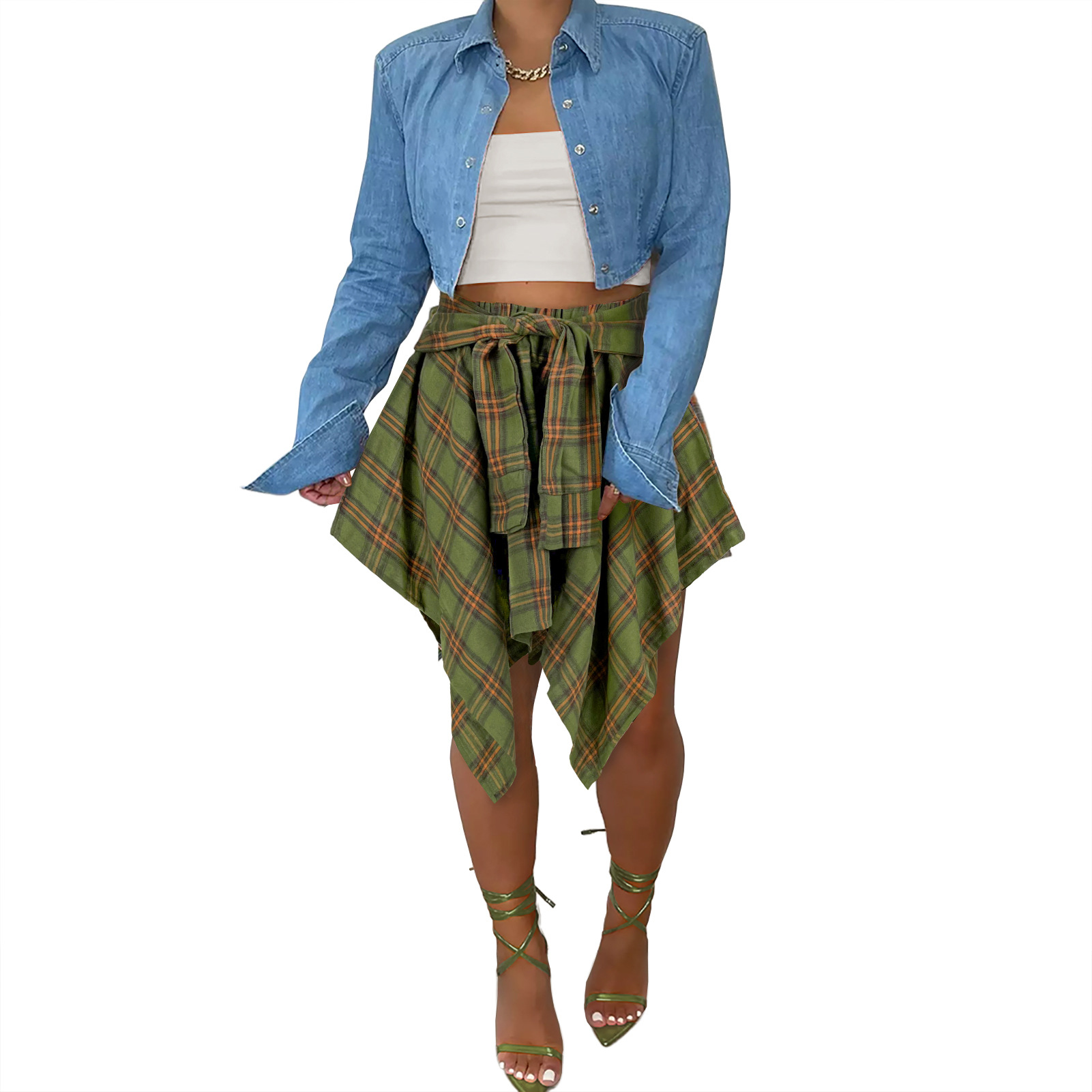 6556 草绿色模特图 1.jpg