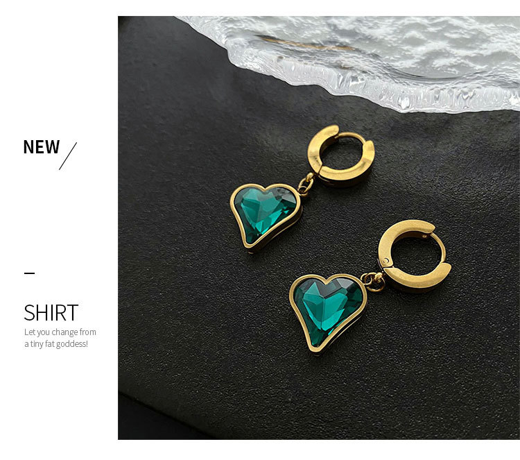 Retro Heart Shape Titanium Steel Inlay Zircon Dangling Earrings 1 Pair