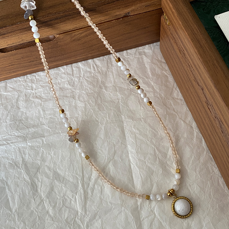 Collar con cuentas de ojo de tigre Maillard Cadena de suéter de otoño e invierno de alta calidad Acero de titanio Cadena de clavícula de piedra natural retro de lujo ligero