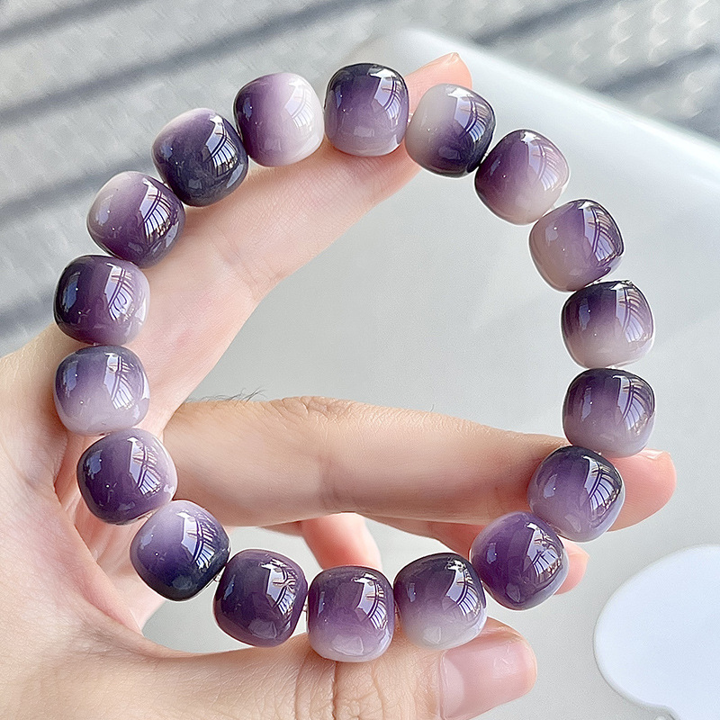 보라색은 부자가 되다 [임의의 색조]