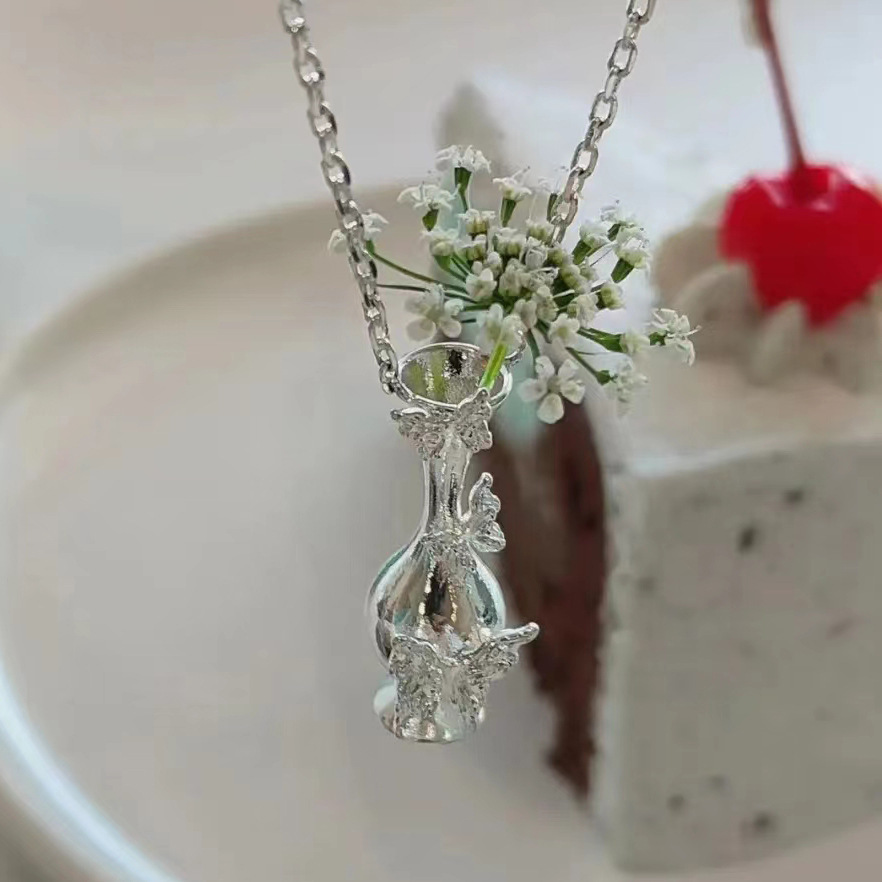 Cute fresh necklace