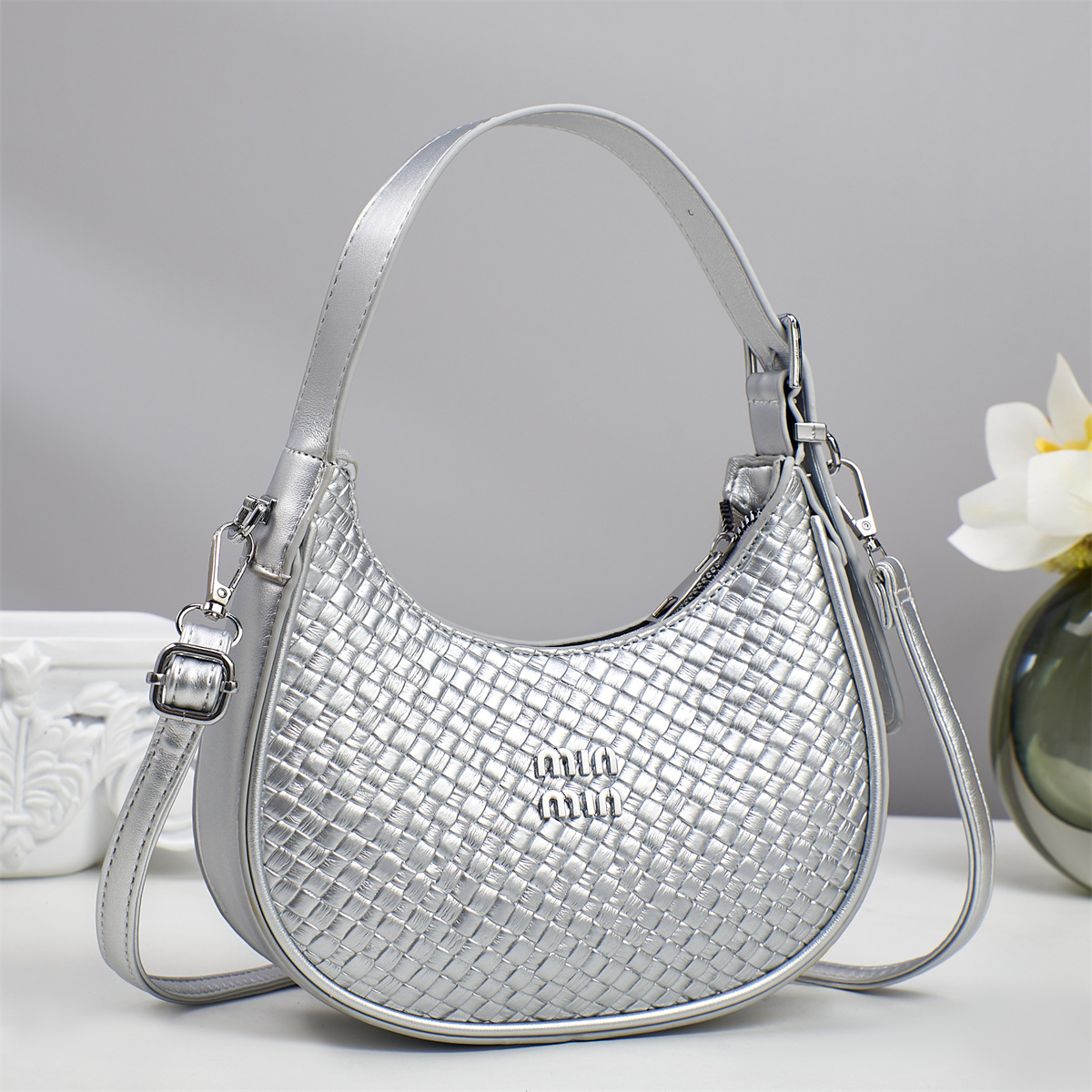 Nuevo bolso de viaje de trabajo 2025, bolso de mensajero de un solo hombro de lujo ligero