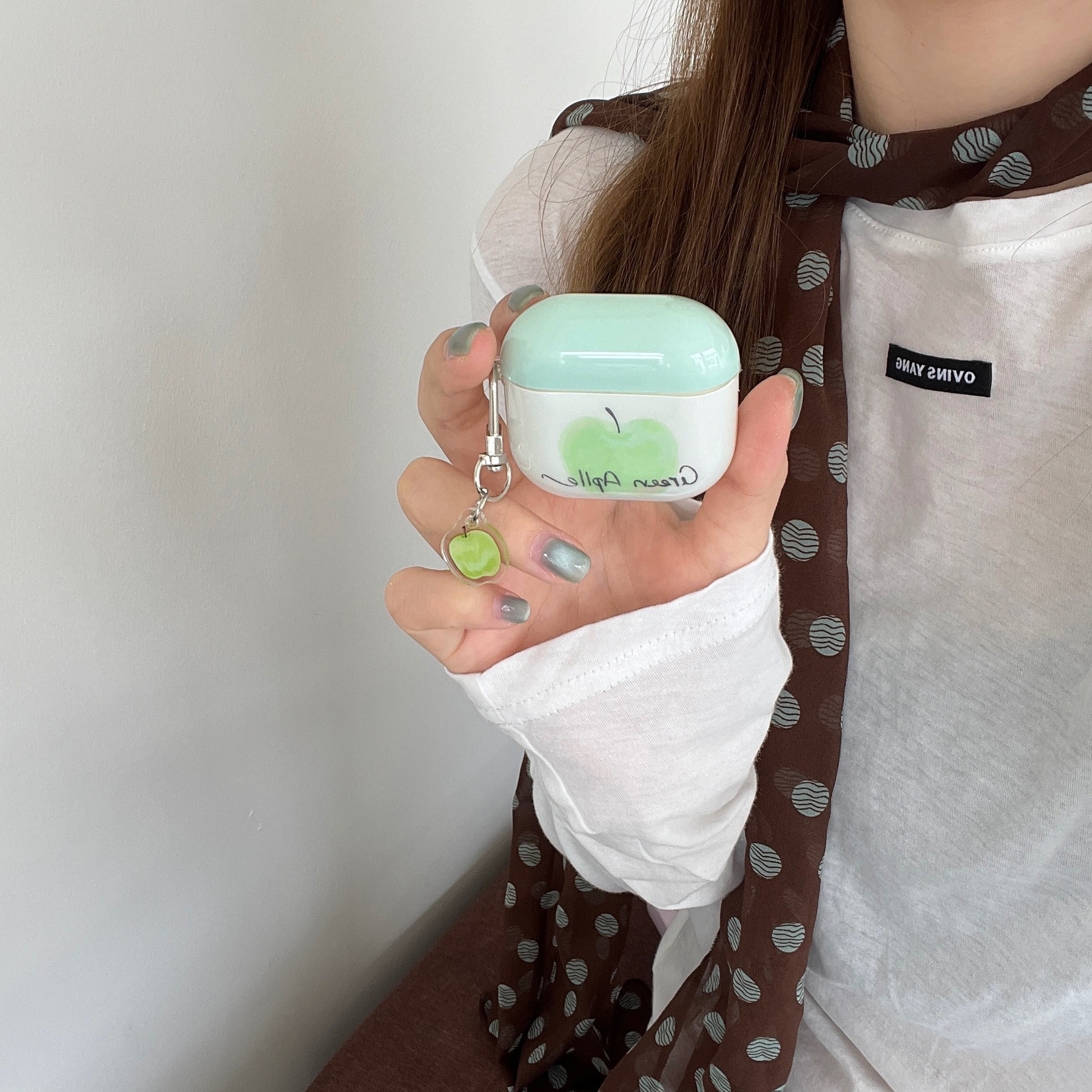 Simple nicho verde manzana para auriculares AirPodsPro2 nuevo colgante de generación 3/4 1/2 generación pareja Pro 34