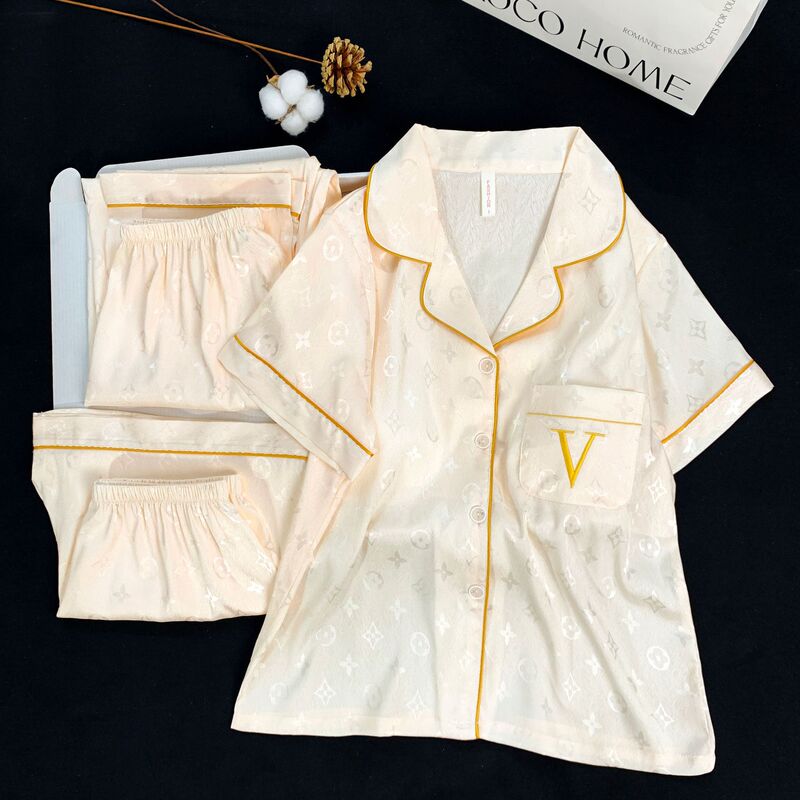 Summer Short-Sleeved Ice Silk Pajamas with Breast Pads for Women to Wear Outside, Thin Ice Silk Three-Piece Luxury Home Wear Set