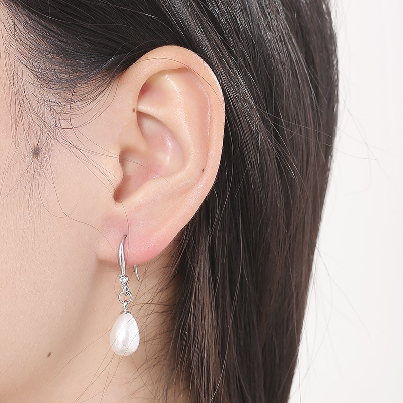 Solid Color Pattern Women'S Gender PVD Coated 18K Gold Plated Solid Color 304 Stainless Steel Stainless Steel Satellite Stone Fashion Waterproof Non Tarnish Drop Earrings