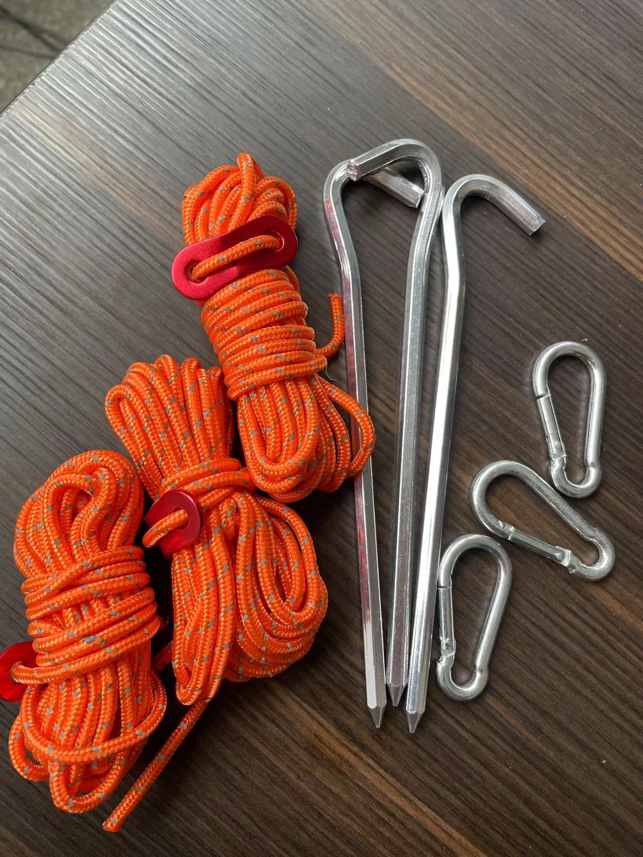 Accesorios de acero inoxidable anti-Marte chimenea aislamiento térmico red de fábrica directa de humo tubería tienda de campaña de bloqueo de humo de camping de alta temperatura vidrio resistente