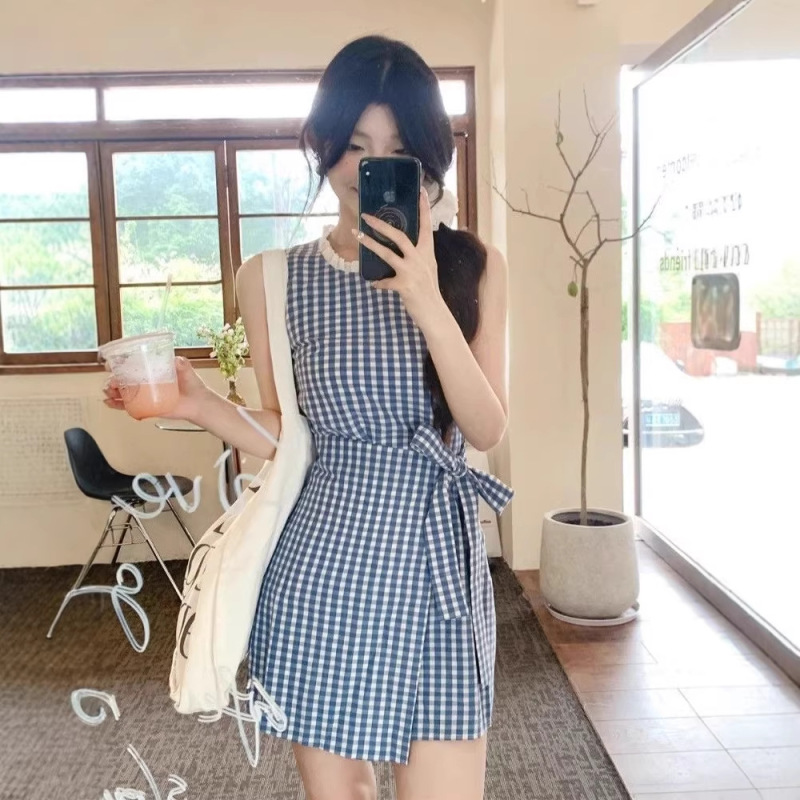Korean-Style Sweet and Gentle Blue Plaid Sleeveless Dress for Women in Summer with Tie-Up Bow and Waist-Cinching Slimming Short Skirt