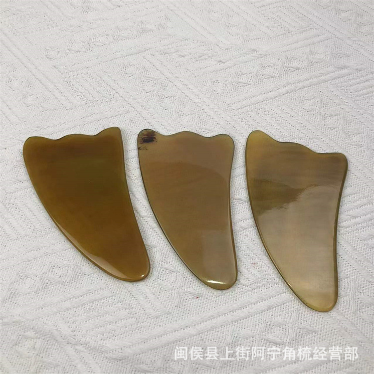 Natural Horn Gua Sha Board Triangle Massage Tool for Full Body Meridian Care 11cm x 6cm quality and texture