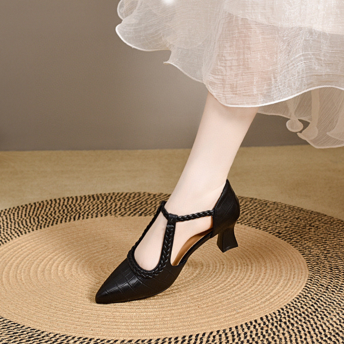 Giày sandal cao gót nữ mũi nhọn quai ngang da thật gót 7 cm — Màu đen - 7cm