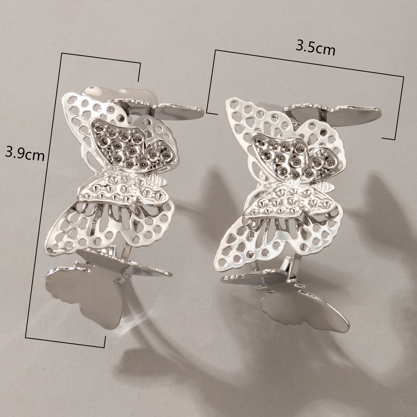 Nihaojewelry Wholesale Jewelry Fashion Hollow Butterfly Ear Buckle display picture 1