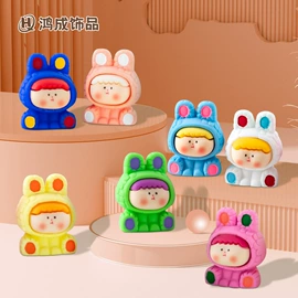 树脂工艺品;钥匙扣及钥匙扣配件;汽车摆件