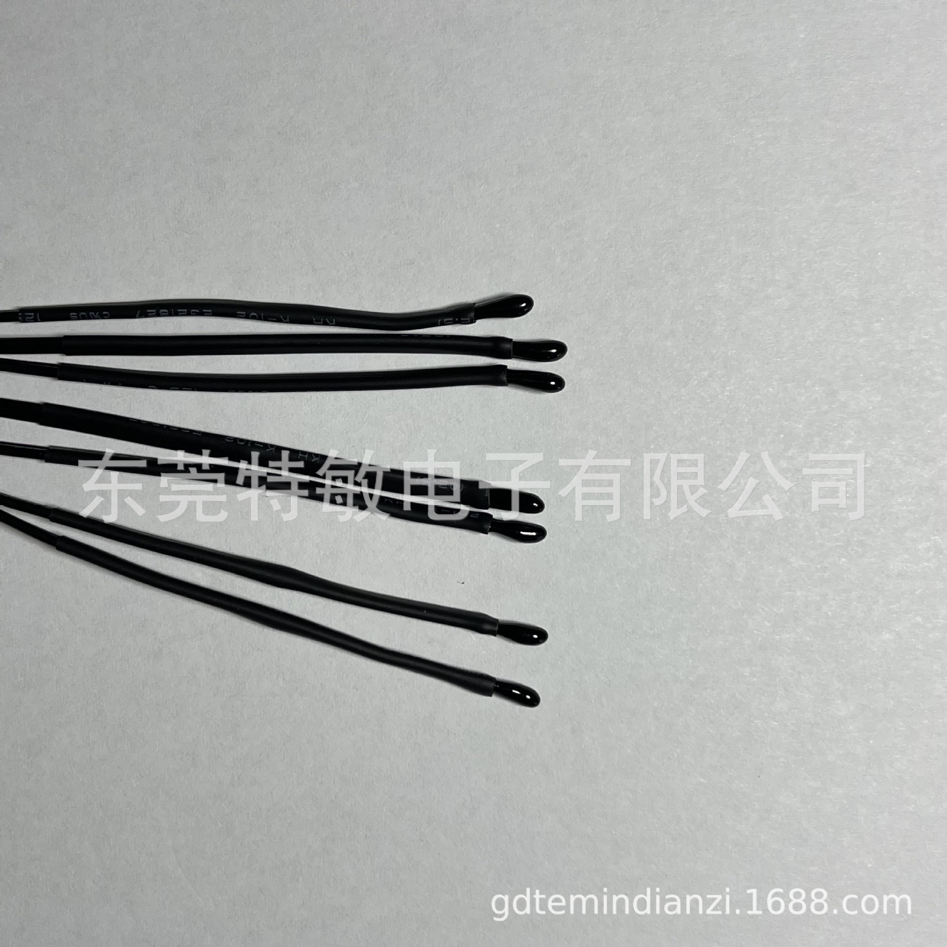 厂家生产超短迷你NTC 小皮线黑头点滴热敏电阻传感器（防水型）