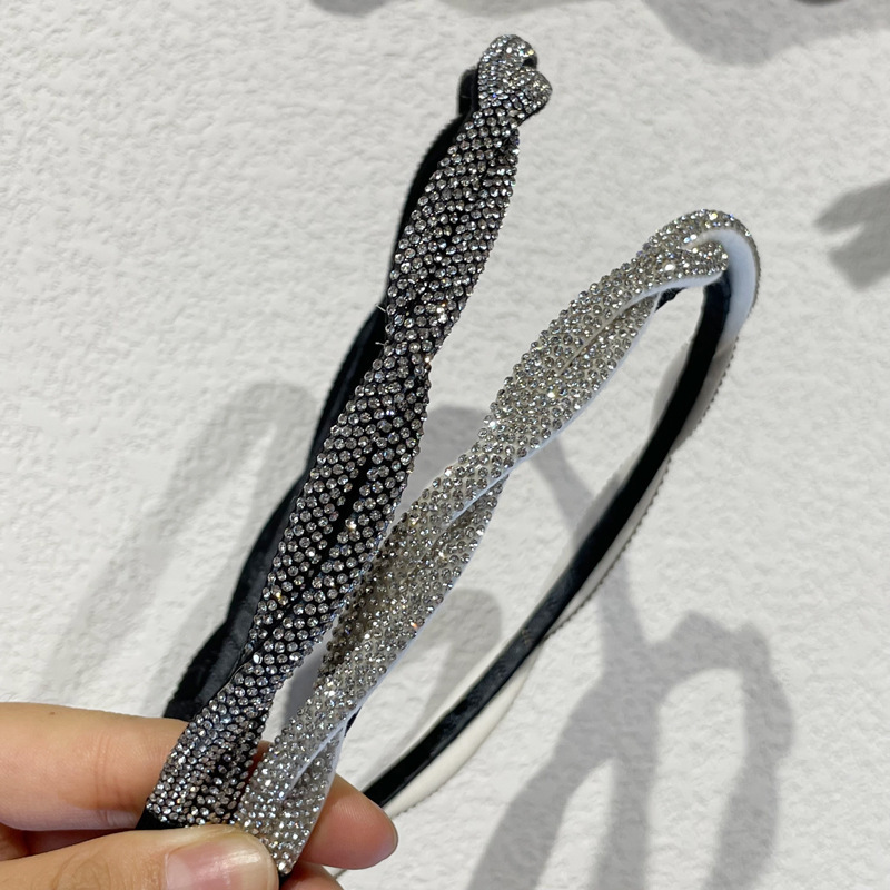 韓国版のレトロな髪飾りの女性の香りがいっぱいで、ドリルで麻の花のお下げのカチューシャを編んでいます。|undefined