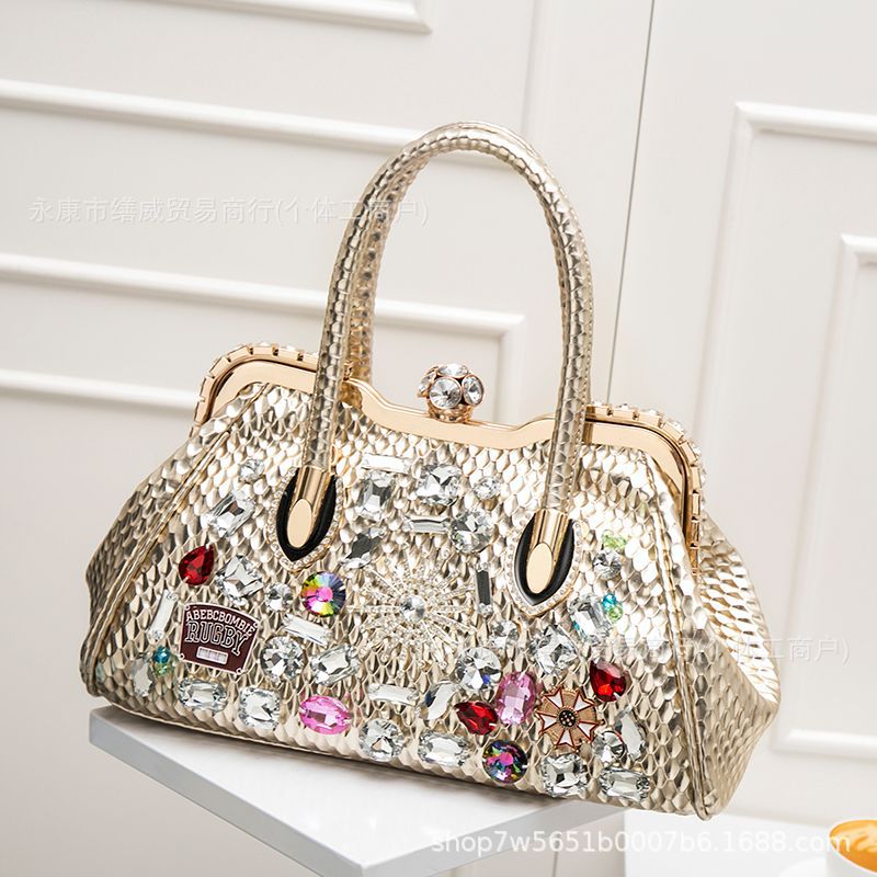 跨境专供女士时尚钻饰晚宴手提包大容量优雅闪亮气质斜挎夹子包