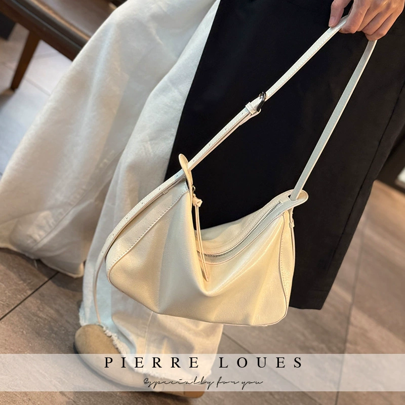 Capacious one-shoulder bag for leisure, universal leather shoulder bag, genuine leather