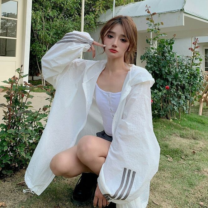 Ice Silk Sun Protection Clothing Women's Light Jacket Summer Loose Large Size Long-Sleeved Breathable Cardigan Hooded Student Sun Protection Clothing Ice Silk Sun Protection Clothing Women's Light Jacket Summer Loose Large Size Long-Sleeved Breathable Cardigan Hooded Student Sun Protection Clothing