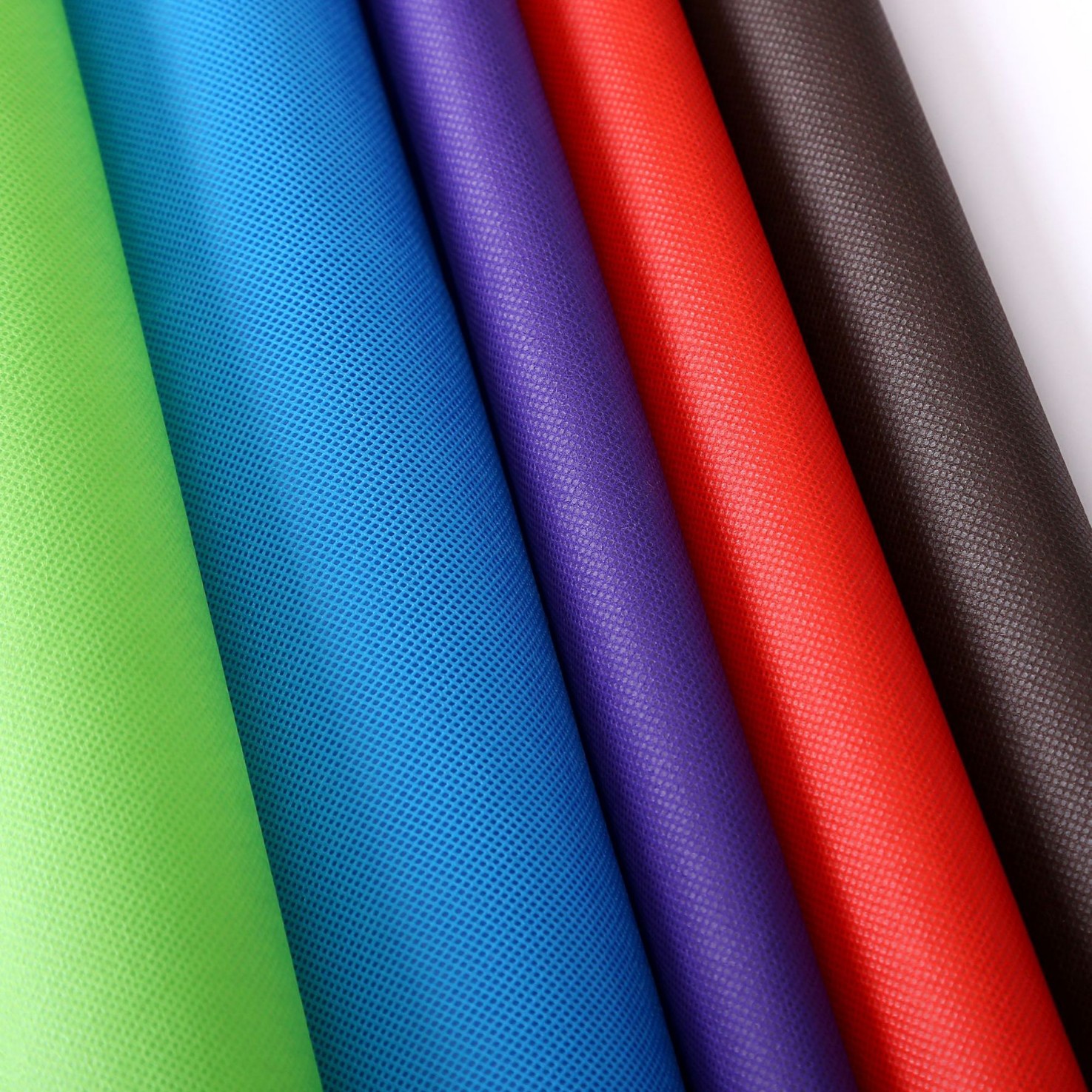 批发现货1.6米整卷批发不织布多色现货无纺布 可分切2公分包边条