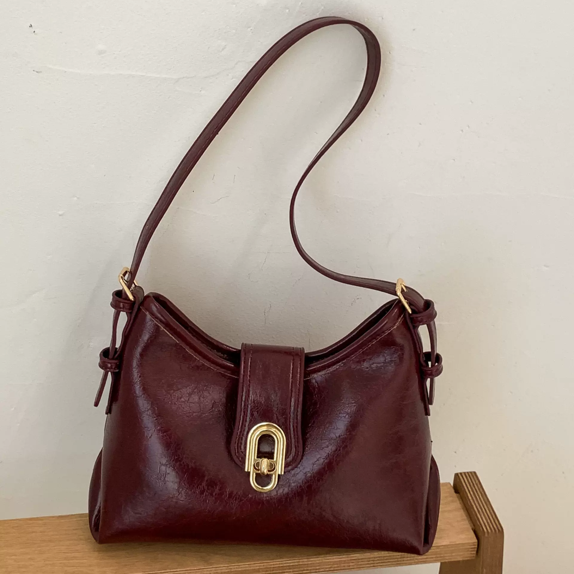 韩国小众包包女2026新款简约百搭通勤单肩包跨境时尚高级感斜挎包