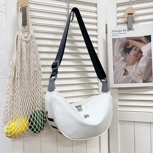 Shoulder Bag Contrast Color Dumpling Bag Nylon Cloth Women's Sports Bag Fitness Candy Color Contrast Light Women's Bag Wholesale Bag