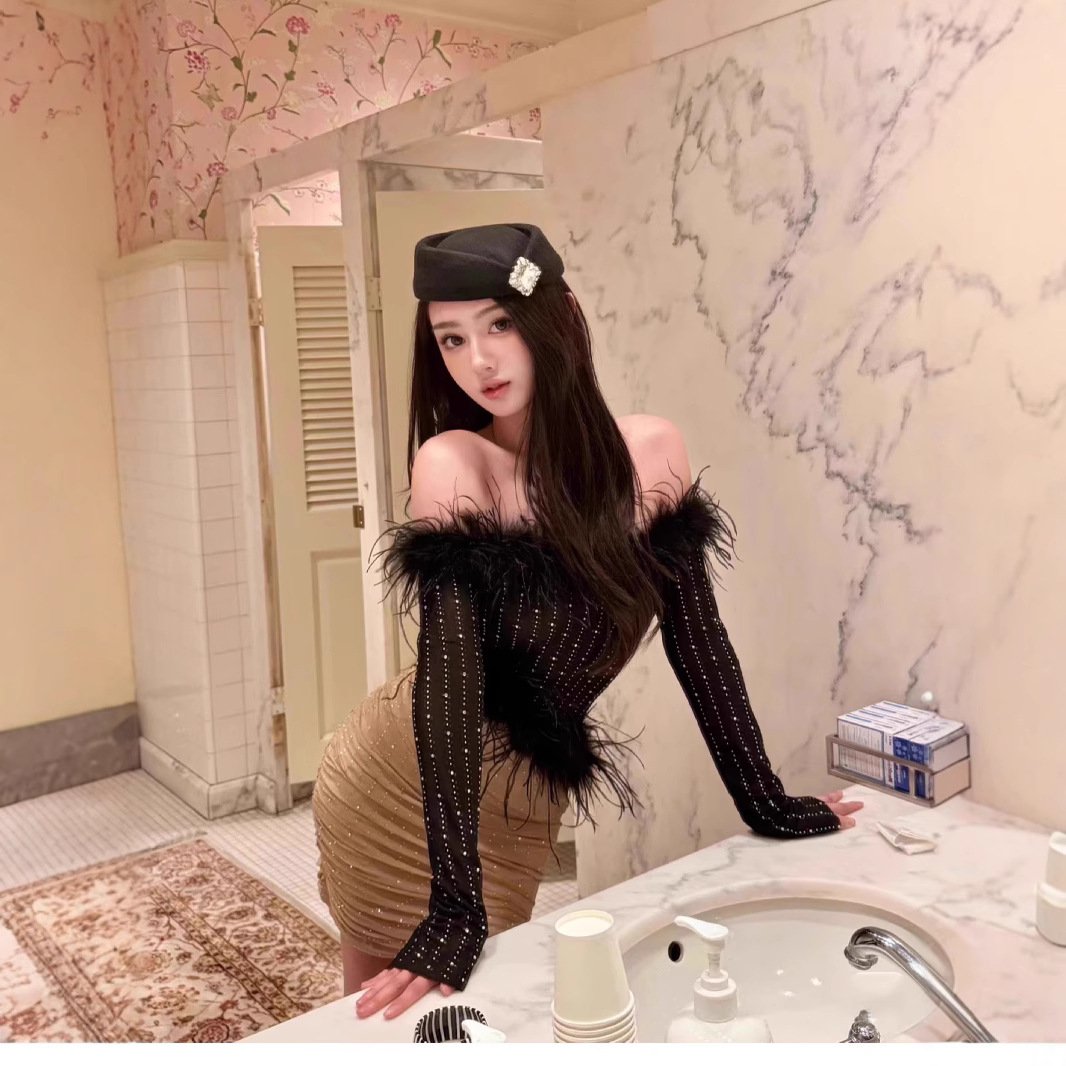 Niche Design Feather Shoulder Color-block Rhinestone dress Slim-fit Birthday Gown Slim Look Spice Girls dress Women