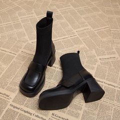 薄い太いヒールのショートブーツ女性の秋と冬のベルベットの靴下の靴 2025 新しいニットハイヒール弾性靴下ローファー