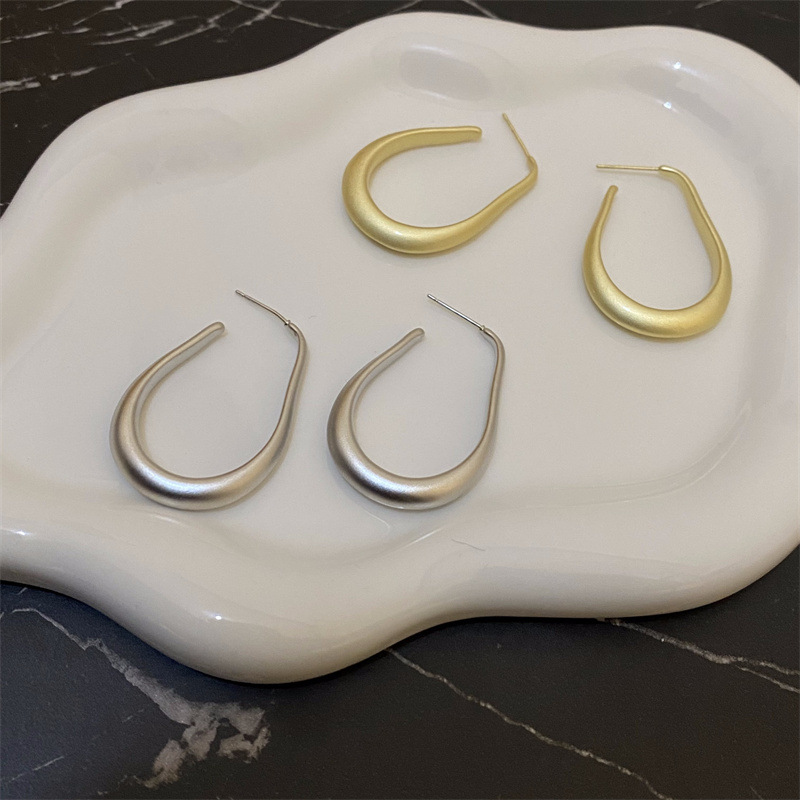 Matte brand minimalistic elegant retro earrings