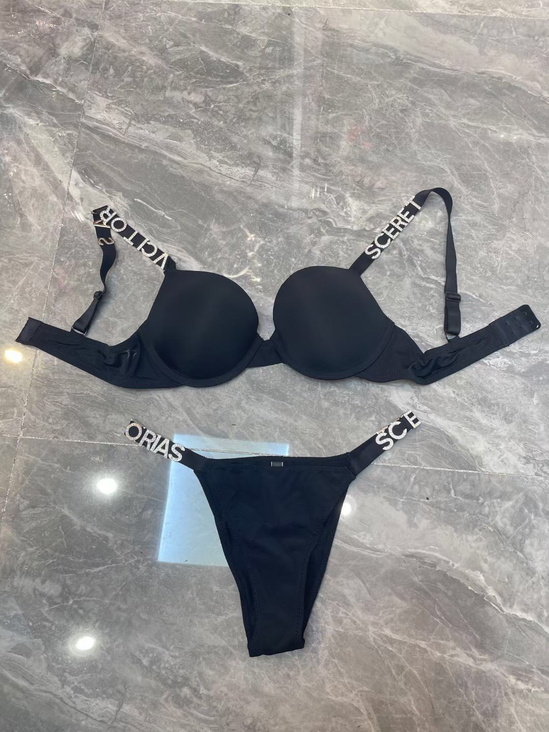 Nuevo Comercio exterior grande diamante carta sujetador traje sexy ropa interior mujeres push up chica ajustable brillante sujetador traje