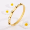 【111】Golden plum blossom