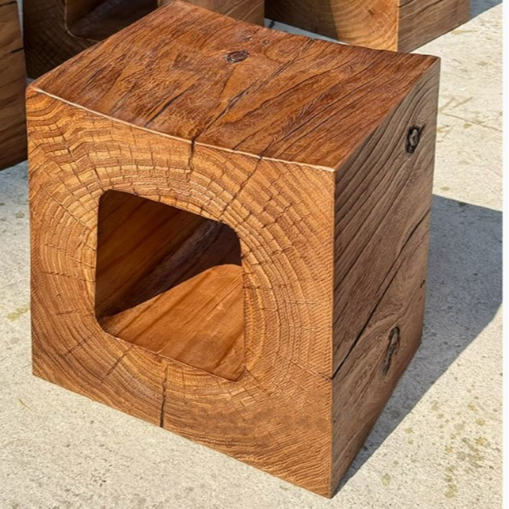 Столик журнальный темный винтаж 25x25x30
