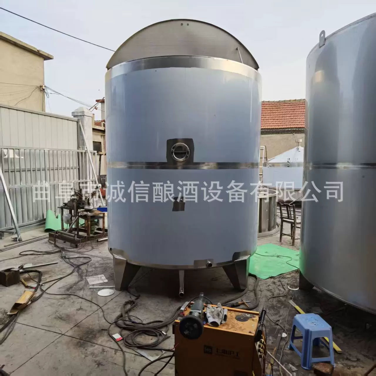 食品级酿酒设备果酒发酵罐 304不锈钢储酒罐 控温葡萄酒发酵罐