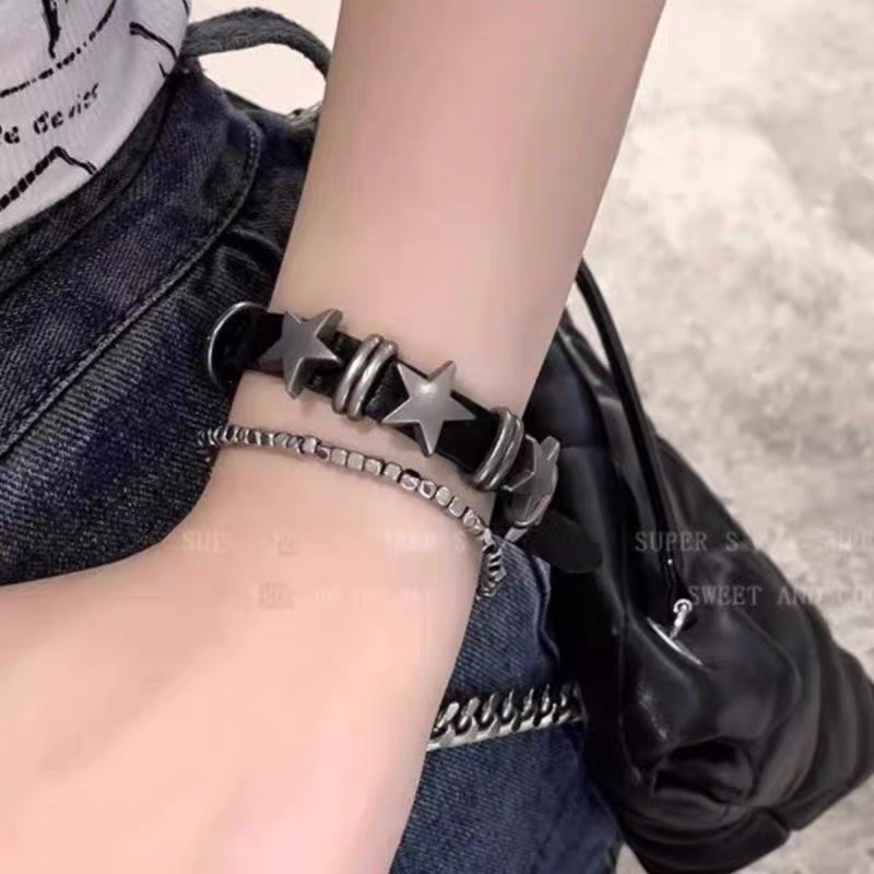 검은색