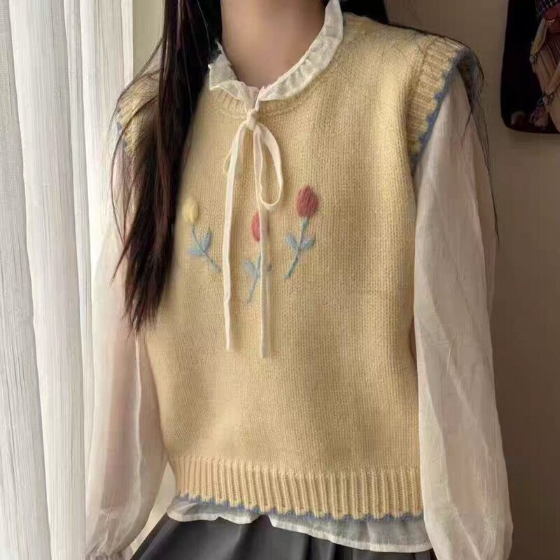 Autumn and Winter Loose Embroidered Knitted Vest for Women, Soft Sleeveless Sweater, Layered Vest, New Chinese Style Autumn and Winter Loose Embroidered Knitted Vest for Women, Soft Sleeveless Sweater, Layered Vest, New Chinese Style