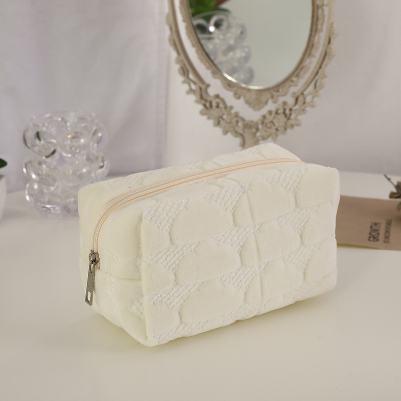 Nube de algodón acolchado bolsa de cosméticos ins bolsa de almacenamiento portátil bolsa de lavado de manos embrague de felpa