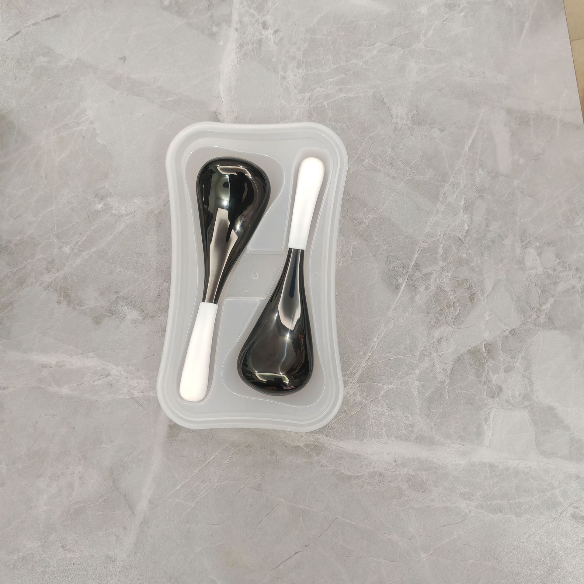 얼음주걱(짙은 보라색 파이프 2개 + 상자형) 흰색 손잡이