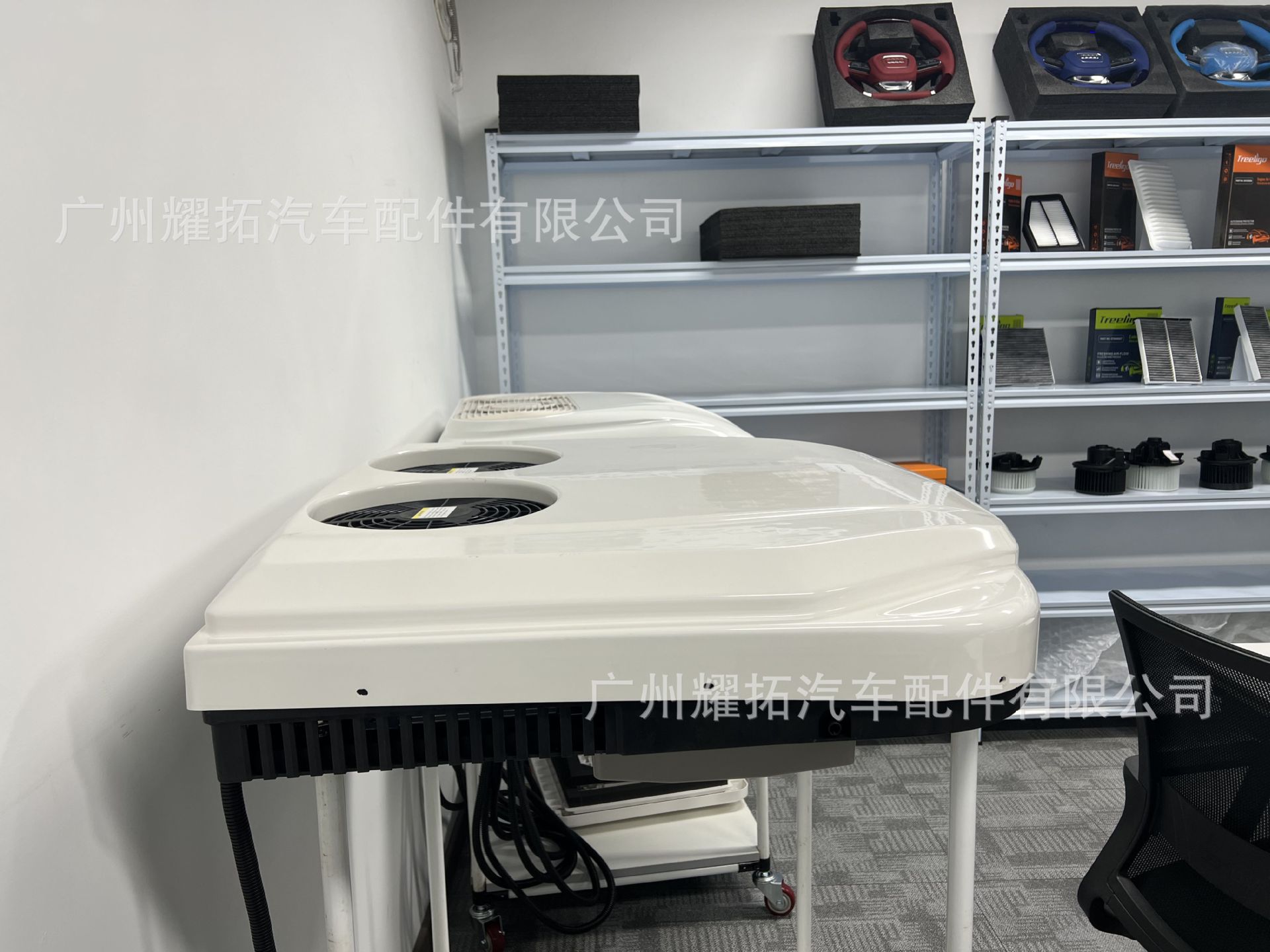 Manufacturer's New Double Fan Parking Electric Air Conditioner All-In-One Machine 12V24V Variable Frequency Rv Camping Car Dining Car Air Conditioner