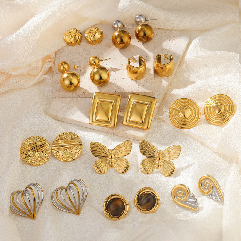 European and American Cross-Border Stainless Steel Geometric 2025 Round Heart Cut Out Earrings Hot Sale High-End Earrings Wholesale