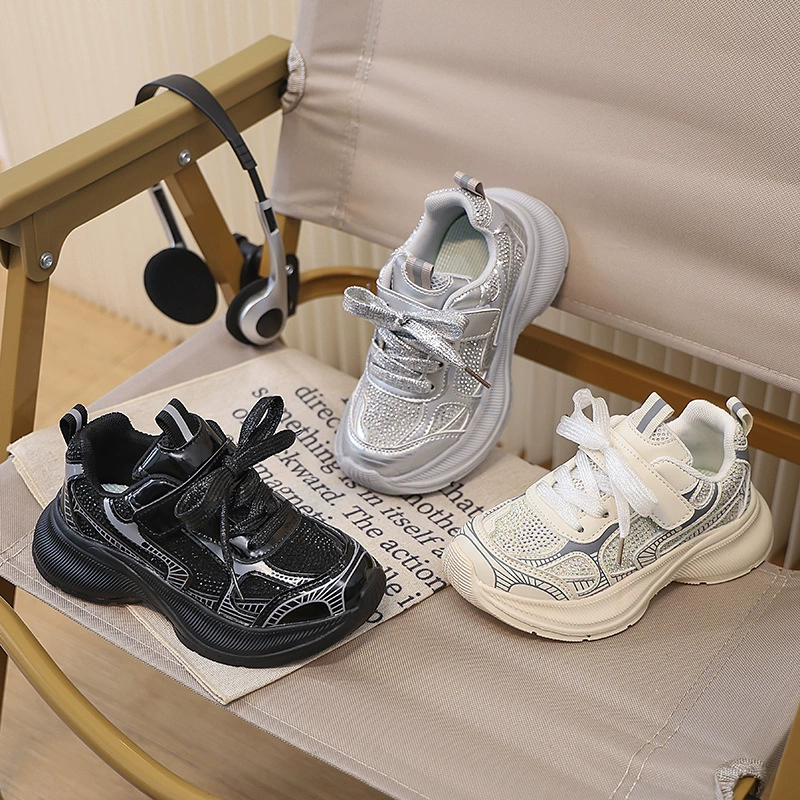 Детская обувь для девочек с шнуровкой осенние новые маленькие и средние детские кроссовки черная мужская и женская обувь для бега детей детская обувь