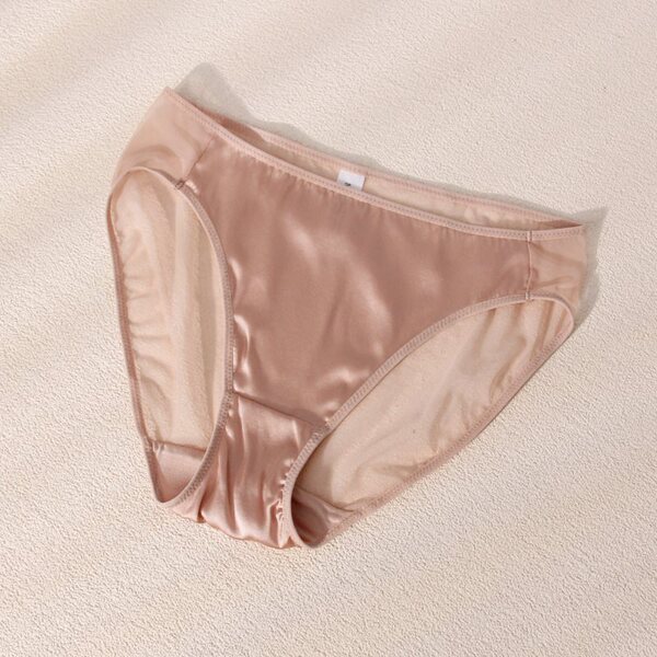 Comfortable silk underwear