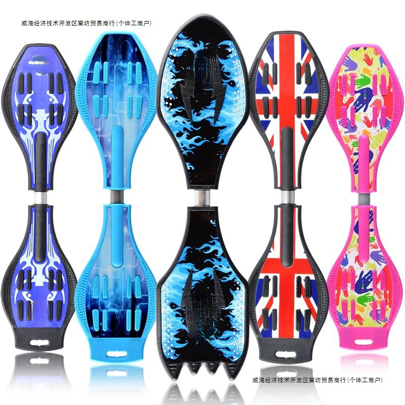 Children's Two-Wheel Scooter with Flashing Wheels, Adult Rocking Vitality Board, Teenagers' 0.1kg Wheel Skateboard Without Protective Gear, Others