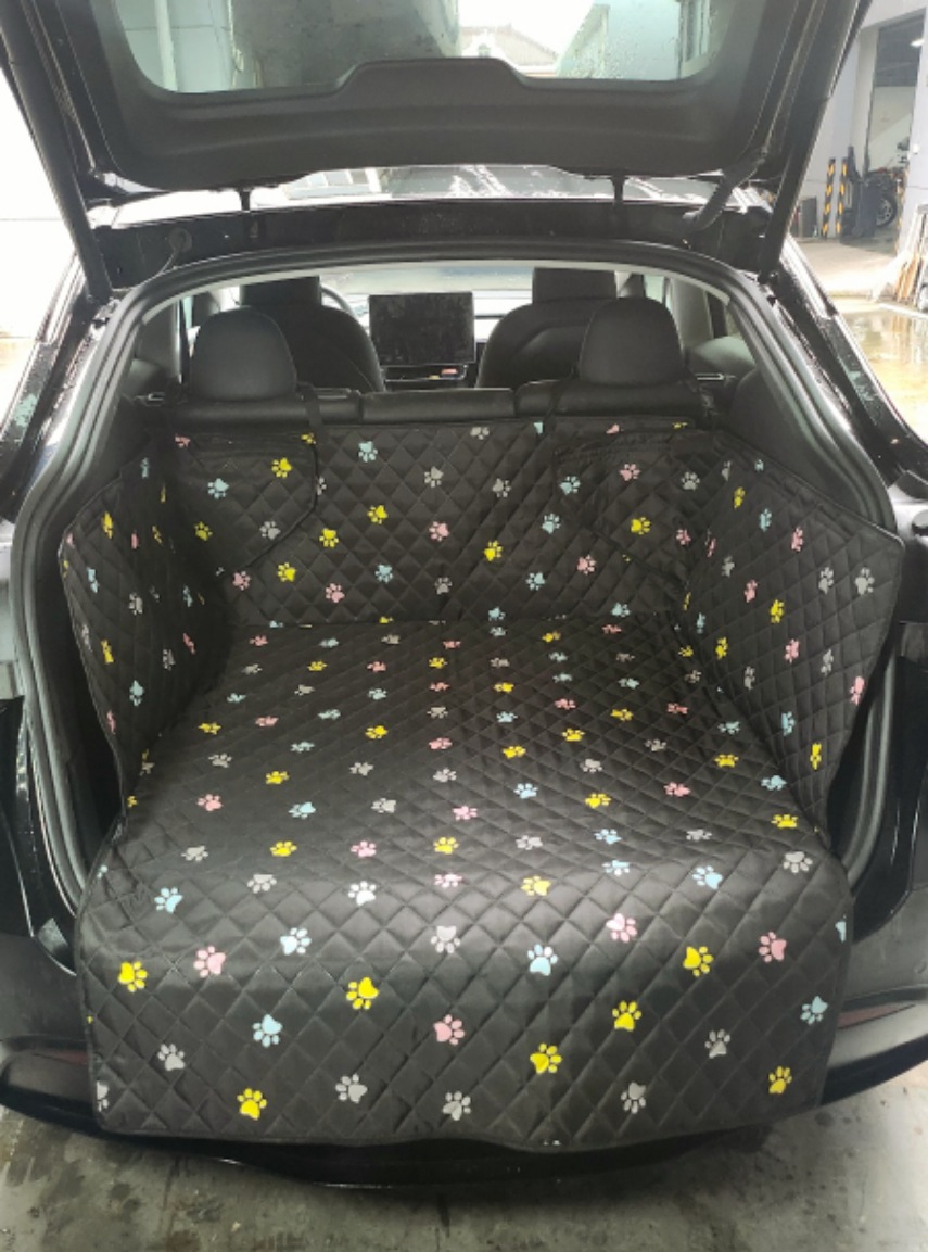 Color Paw Print Quilted Cotton SUV Medium Width 100 Length 129 Height 43