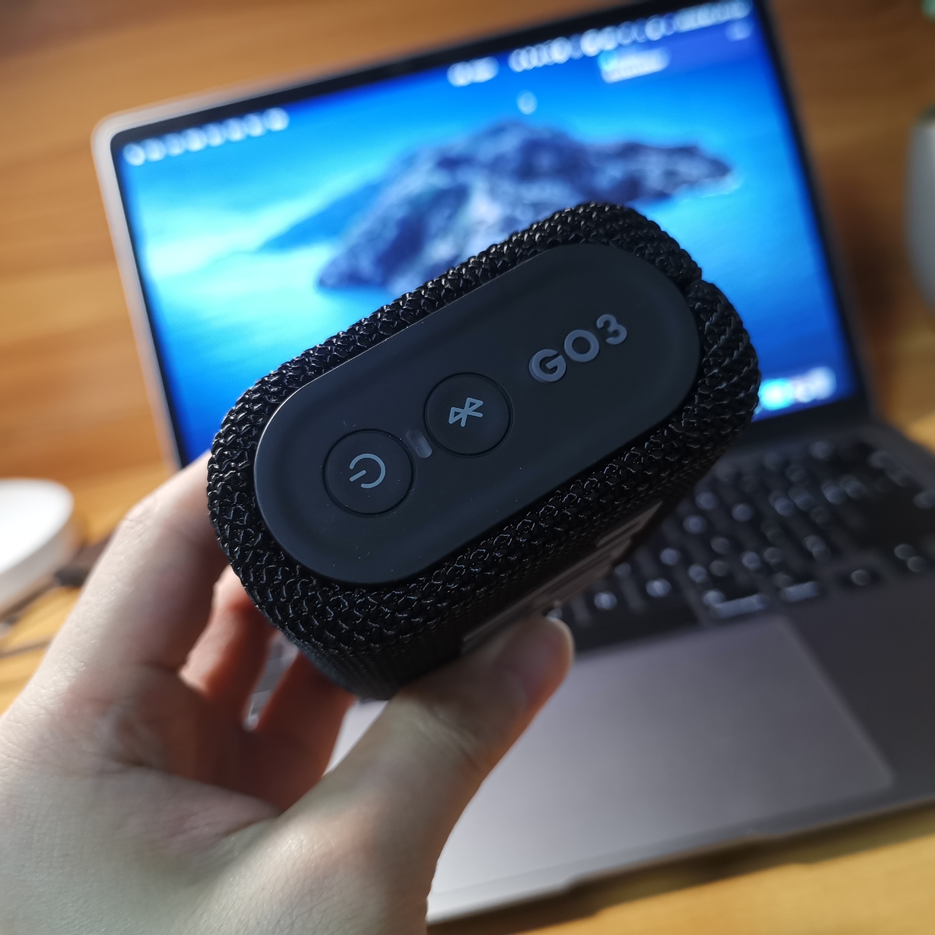 New GO3 wireless bluetooth speaker porta...