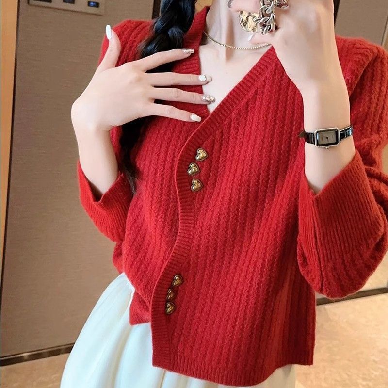 软糯V领针织开衫女秋冬季新款时尚洋气爱心纽扣短款毛衣外套上衣|undefined