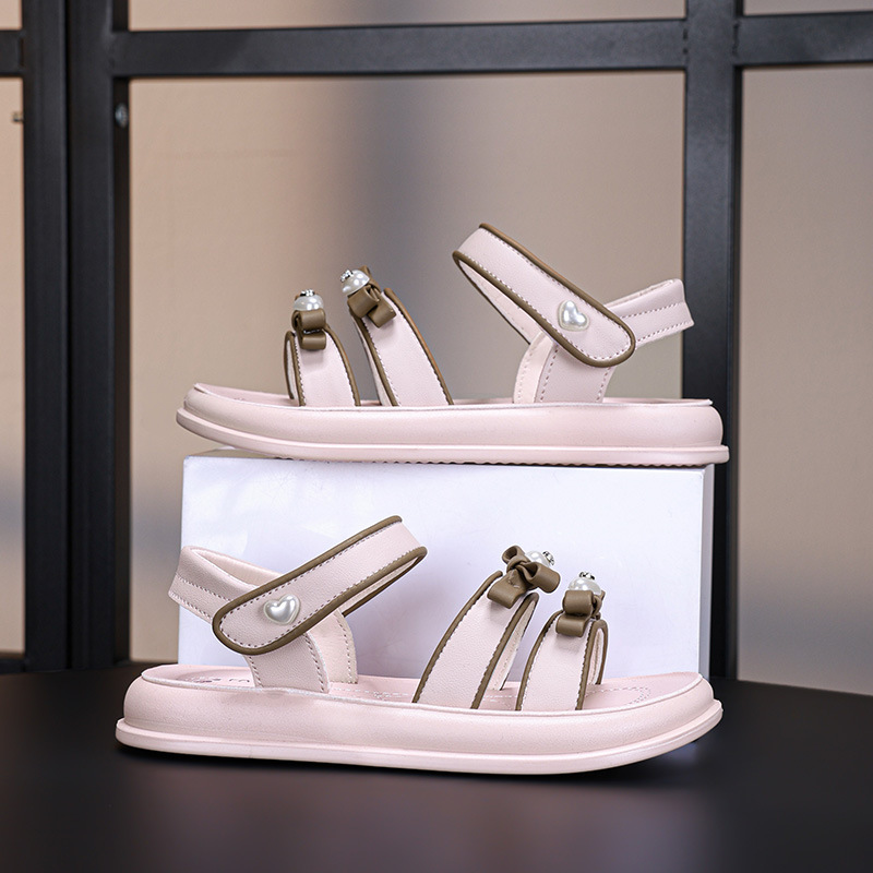 Kids' breathable summer sandals for girls: trendy new design, soft sports-style soles, non-slip, durable, and featuring convenient Velcro closures.