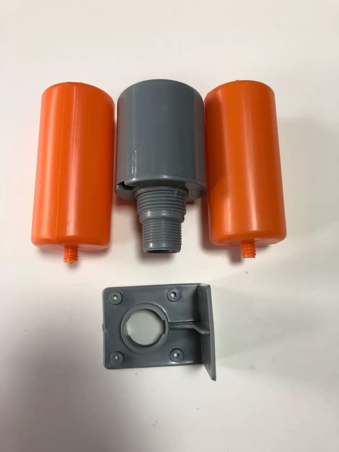 Медный контактный выключатель AB подходит для автоматического управления подачей воды в водонапорной башне из нержавеющей стали.