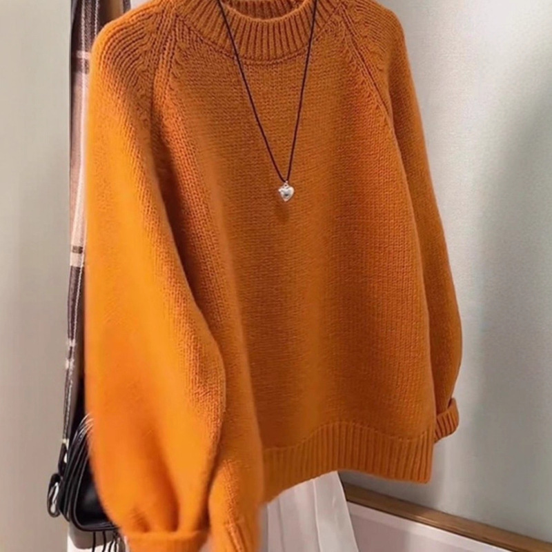 2025 Autumn and Winter Gentle Soft and Waxy Milk Round Neck Sweater New Slimming Niche Warm Slimming Casual Sweater